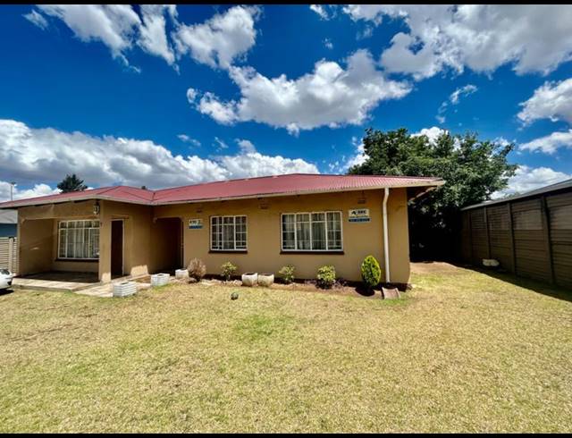 3 BEDROOM HOUSE FOR SALE IN VANDERBIJLPARK CW 5